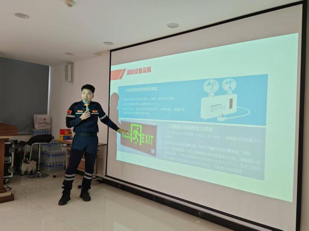 66afd024f4ed46c4d4902ebe3c38e56f